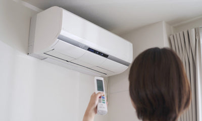 停電でも使えるエアコンとは？自動復帰機能とポータブルエアコンの違いを解説