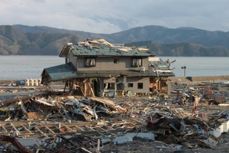 【2026年】東日本大震災の復興状況|地震への防災対策・グッズも解説