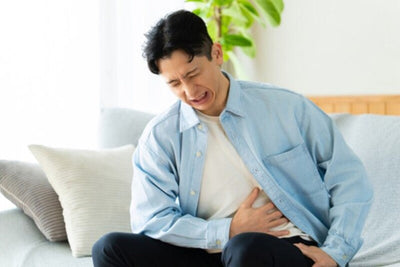 食中毒は夏場に要注意！増える原因と予防の三原則や冷蔵庫の対策を解説