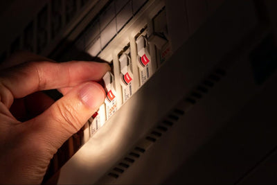 停電からパソコンを守ろう！万が一に備える停電対策6選を解説