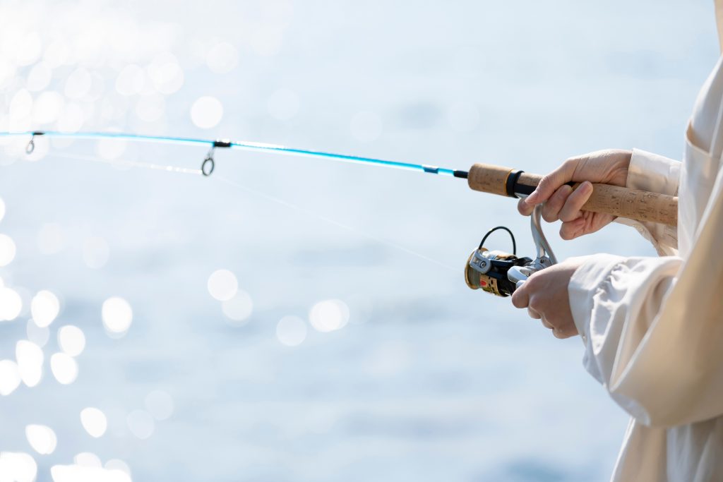 釣りのベストシーズンはいつ？春夏秋冬の狙える魚種や釣るためのコツ