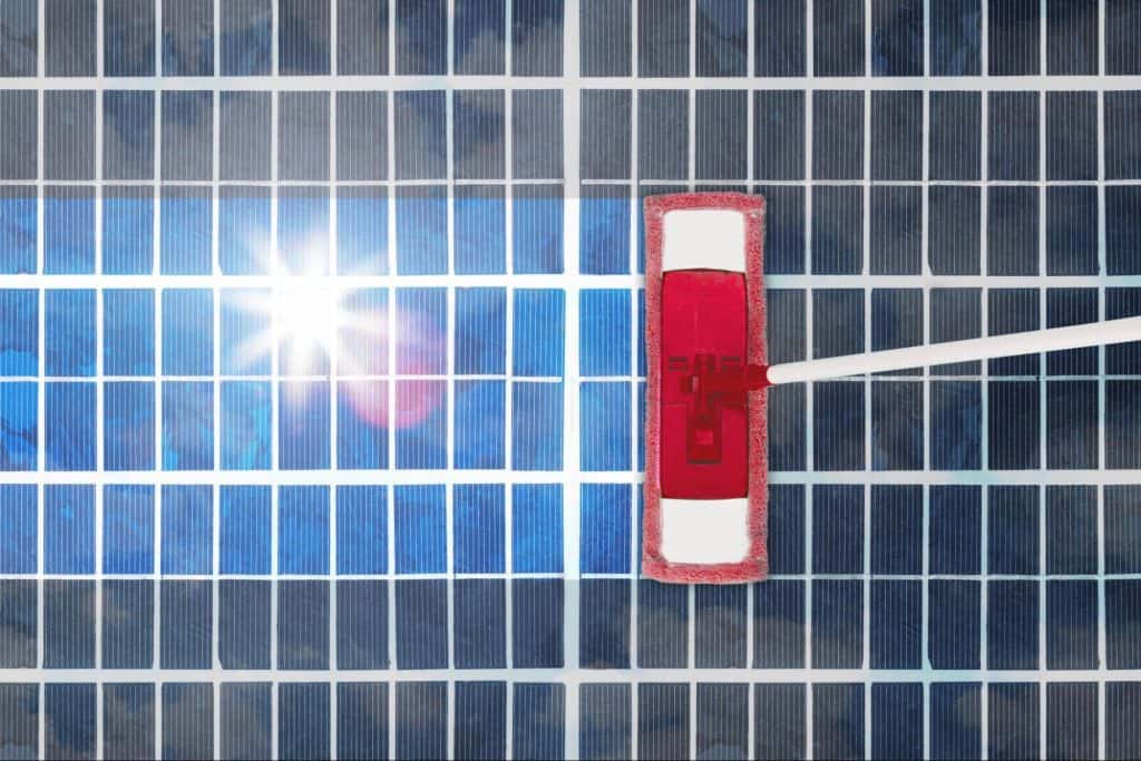 太陽光発電のメンテナンス費用はいくらが相場？内訳や抑える方法を解説