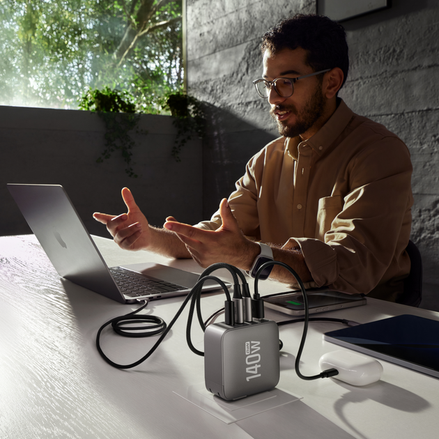 EcoFlow RAPID Pro 140W GaN急速充電器（4ポート）